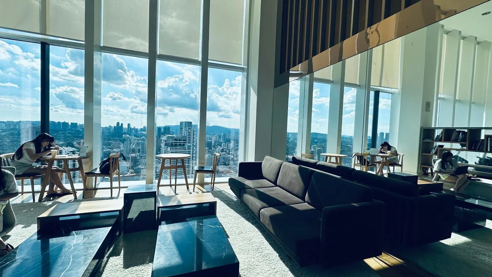 アパート Platinum Suites By Blue Sky クアラルンプール